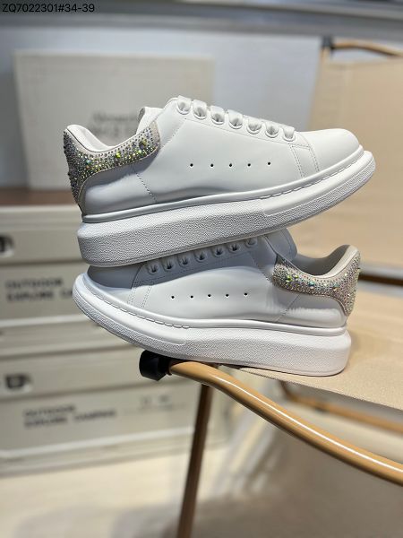 Alexander McQueen Oversized Sneakers 2023新款 增高厚底休閒運動小白板鞋