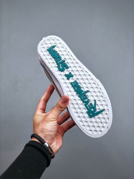 Revenge x Storm x Vans 2022新款 萬斯閃電系列男女款經典休閒板鞋