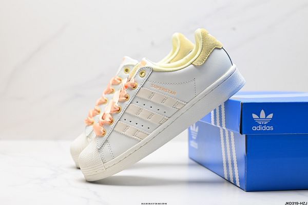 Adidas Originals Superstar 2024新款女生貝殼頭系列低幫經典百搭休閒運動板鞋