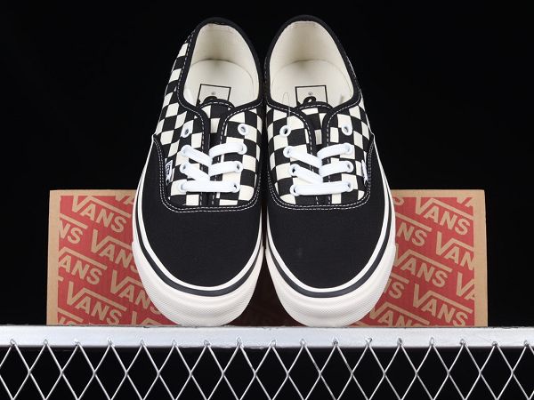 Vans Authentic 2022新款 安納海姆黑白棋盤格潮流百搭休閒板鞋