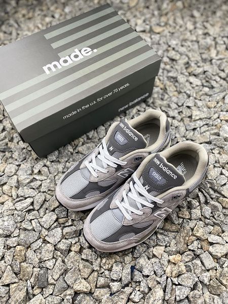 New Balance M992系列 2020新款 美產血統復古老爹男女跑步鞋