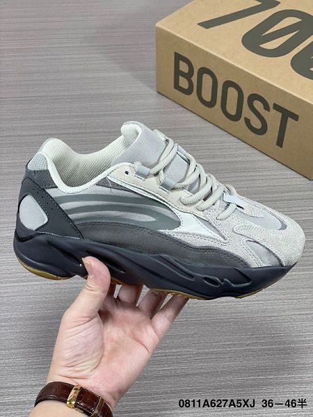 Adidas Yeezy Boost 700 2021新款 男女款復古厚底老爹休閑運動鞋