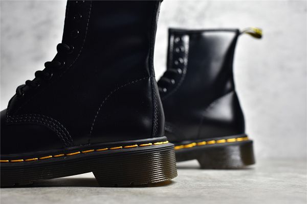 Dr.martens 馬丁醫生 2023新款 1460系列牛皮厚底粗跟馬丁靴