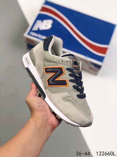 New Balance NB1300系列 2021新款 豬八革網面男款復古運動跑鞋