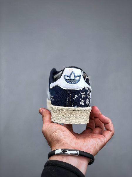 Adidas Campus 80S 三葉草校園休閒板鞋 2024最新超軟頭層麂皮 QC標 經典白搭情侶板鞋