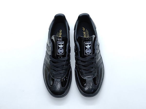 Adidas originals Gazelle Indoor 光滑黑色皮革面情侶休閒鞋