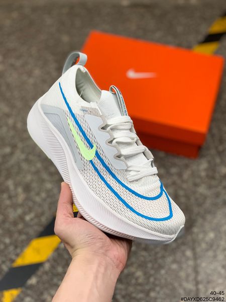 Nike Zoom Fly 4 2022新款 男子超彈碳板跑步鞋