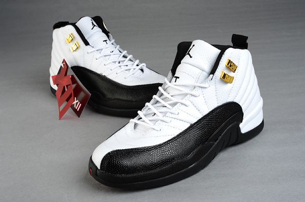 air jordan 12 retro 新款上市 時尚男款個性高幫籃球戰靴 白黑 