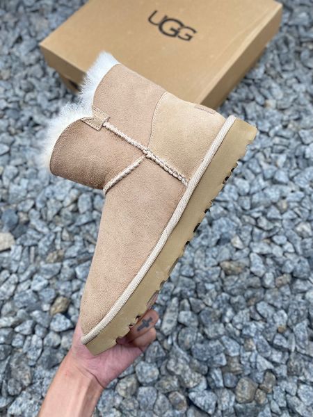 UGG 系列 2023全新女款灰色防滑雪地靴