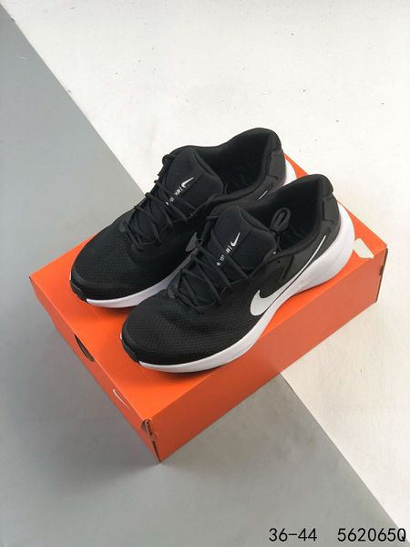 Nike REVOLUTION 7 WIDE 2024新款男女生透氣低幫 跑步鞋