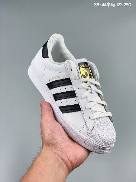 Adidas Originals Superstar 2021新款 男女款貝殼頭經典百搭休閑運動板鞋 帶半碼